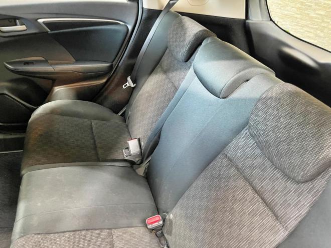 フィット13G Fパッケージ 4WD 5年保証 スマキー ETC ナビTV Bカメ 寒冷地仕様 禁煙 車検整備2年付