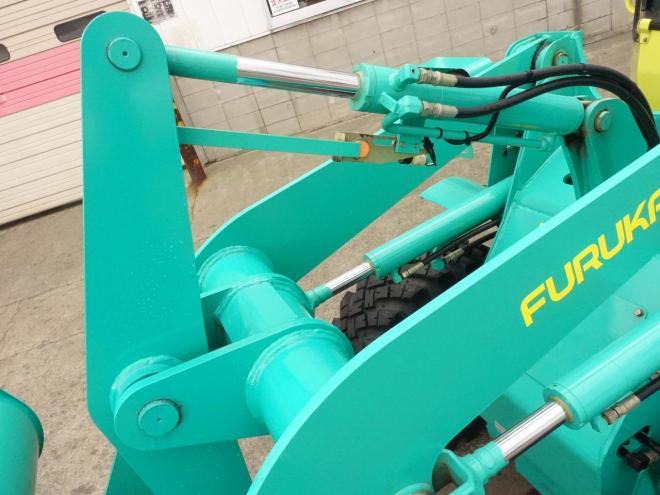 ホイールローダフルカワ　SL302-3 　バケット容量0.4m3