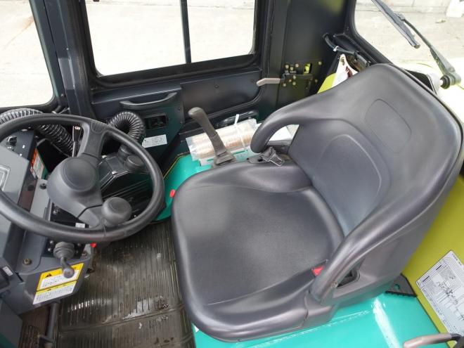 ホイールローダフルカワ　SL302-3 　バケット容量0.4m3