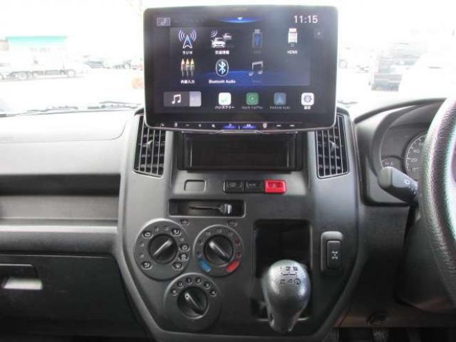 タウンエースバン1.5 GL 4WD パートタイム4WD ディスプレイオーディオ リアヒーター リアフォグ GRIPMAX MUDRAGE M/Tホワイト アイドリングストップ 横滑り防止  フローティングビッグCarPlay対応 Bluetooth 社外14インチAW 1500