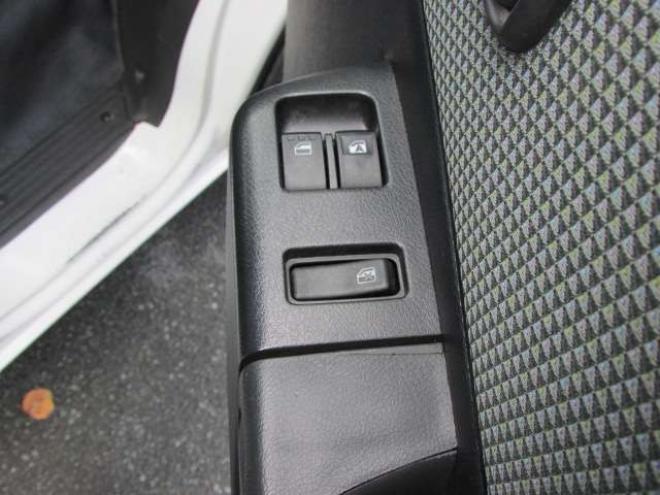 タウンエースバン1.5 GL 4WD パートタイム4WD ディスプレイオーディオ リアヒーター リアフォグ GRIPMAX MUDRAGE M/Tホワイト アイドリングストップ 横滑り防止  フローティングビッグCarPlay対応 Bluetooth 社外14インチAW 1500