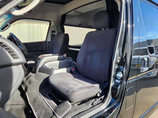 レジアスエース2.7 S-GL 4WD MRT TypeIIベッドキット ベバスト製チルトアップ付電動サンルーフ 2700