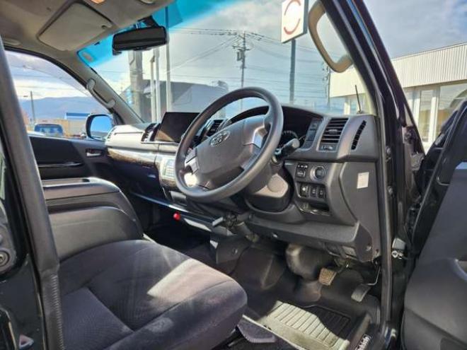 レジアスエース2.7 S-GL 4WD MRT TypeIIベッドキット ベバスト製チルトアップ付電動サンルーフ 2700