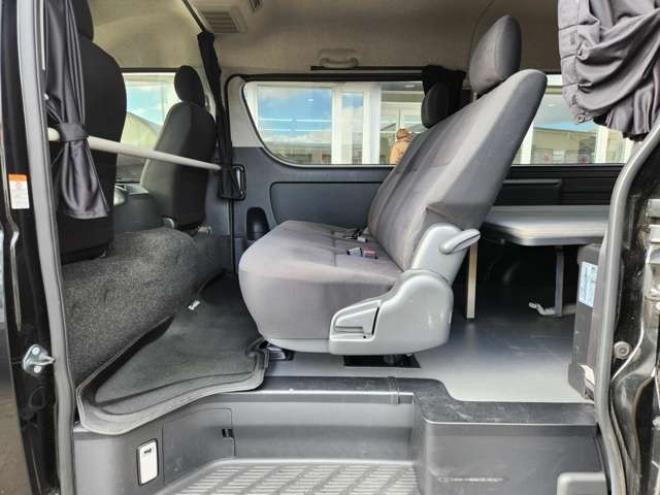 レジアスエース2.7 S-GL 4WD MRT TypeIIベッドキット ベバスト製チルトアップ付電動サンルーフ 2700