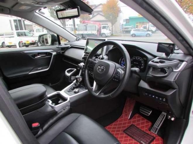 RAV-42.5 ハイブリッド G E-Four 4WD ヒッチメンバー/パワーバックドア/アップサス/モデリスタエアロ/サンルーフ/ビルトインETC/シートヒーター/ステアリングヒーター/フルセグTV/バックカメラ/サイドカメラ/ 2500