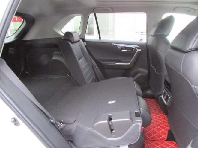RAV-42.5 ハイブリッド G E-Four 4WD ヒッチメンバー/パワーバックドア/アップサス/モデリスタエアロ/サンルーフ/ビルトインETC/シートヒーター/ステアリングヒーター/フルセグTV/バックカメラ/サイドカメラ/ 2500