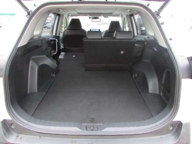 RAV-42.5 ハイブリッド G E-Four 4WD ヒッチメンバー/パワーバックドア/アップサス/モデリスタエアロ/サンルーフ/ビルトインETC/シートヒーター/ステアリングヒーター/フルセグTV/バックカメラ/サイドカメラ/ 2500