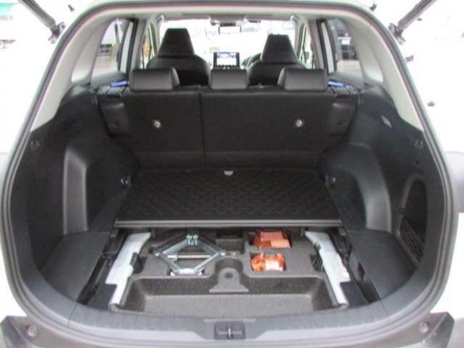 RAV-42.5 ハイブリッド G E-Four 4WD ヒッチメンバー/パワーバックドア/アップサス/モデリスタエアロ/サンルーフ/ビルトインETC/シートヒーター/ステアリングヒーター/フルセグTV/バックカメラ/サイドカメラ/ 2500