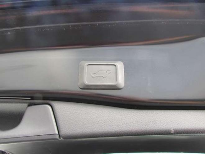 RAV-42.0 アドベンチャー オフロード パッケージII 4WD LEDヘッドライト/ビルトインETC2.0/シートヒーター/ステアリングヒーター/フルセグTV/バックカメラ/レーダークルーズコントロール/パワーバックドア/エンジンスターター 2000