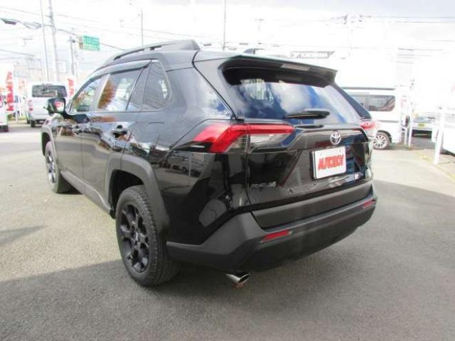 RAV-42.0 アドベンチャー オフロード パッケージII 4WD LEDヘッドライト/ビルトインETC2.0/シートヒーター/ステアリングヒーター/フルセグTV/バックカメラ/レーダークルーズコントロール/パワーバックドア/エンジンスターター 2000