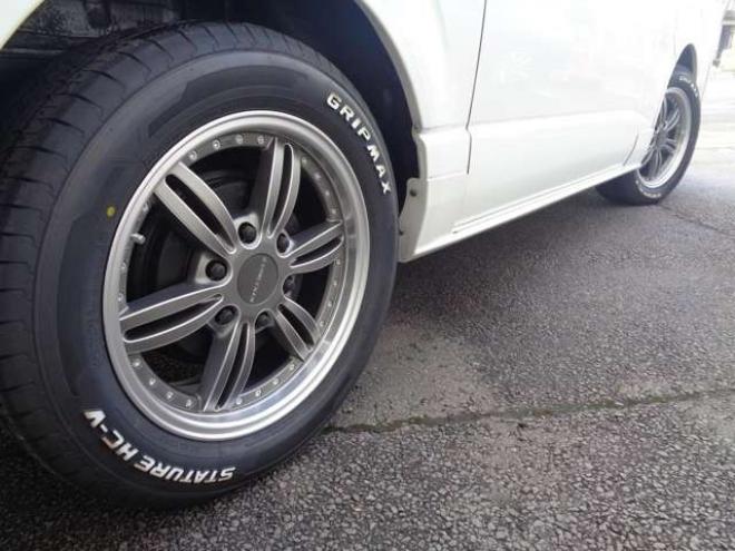 ハイエースバン3.0 スーパーGL ダークプライム ロングボディ ディーゼルターボ 4WD ワンオーナー R6年タイミングベルト交換済 スマートキー  社外ナビ バックカメラ フロント・サイドカメラ バッドラッカー17インチアルミホイール バッドフェイスボンネット 3000