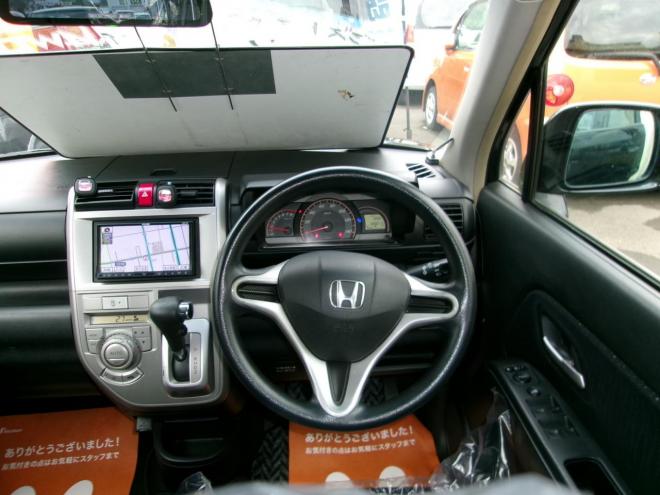 ゼストスパーク W  ターボ 4WD 660 5Dr