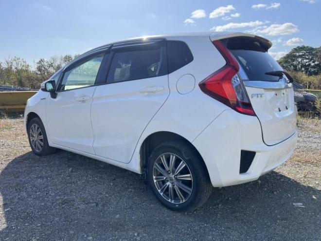 フィットハイブリッドFパッケージ 4WD 1500 5Dr