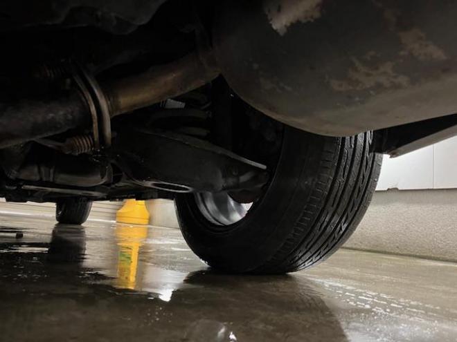 マークXジオ２４０　エアリエル　寒冷地仕様　禁煙車　ＷＡＫＯＳバリアスコーティング済　社外１７インチＡＷ　純正１６ＡＷ＋スタッドレスタイヤ付　ケンウッドナビ（フルセグ地デジ　ＤＶＤ再生　Ｂｌｕｅｔｏｏｔｈ）　ＰＵＳＨスタート　スマートキー　フロントガラス熱線　横滑り防止装置　タイミングチェーン車　ＨＩＤヘッドライト 4WD 2400 5Dr