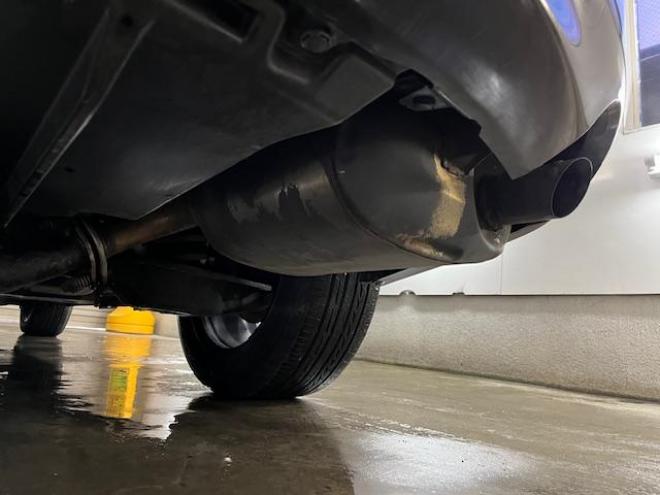 マークXジオ２４０　エアリエル　寒冷地仕様　禁煙車　ＷＡＫＯＳバリアスコーティング済　社外１７インチＡＷ　純正１６ＡＷ＋スタッドレスタイヤ付　ケンウッドナビ（フルセグ地デジ　ＤＶＤ再生　Ｂｌｕｅｔｏｏｔｈ）　ＰＵＳＨスタート　スマートキー　フロントガラス熱線　横滑り防止装置　タイミングチェーン車　ＨＩＤヘッドライト 4WD 2400 5Dr