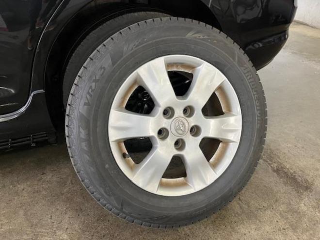 マークXジオ２４０　エアリエル　寒冷地仕様　禁煙車　ＷＡＫＯＳバリアスコーティング済　社外１７インチＡＷ　純正１６ＡＷ＋スタッドレスタイヤ付　ケンウッドナビ（フルセグ地デジ　ＤＶＤ再生　Ｂｌｕｅｔｏｏｔｈ）　ＰＵＳＨスタート　スマートキー　フロントガラス熱線　横滑り防止装置　タイミングチェーン車　ＨＩＤヘッドライト 4WD 2400 5Dr