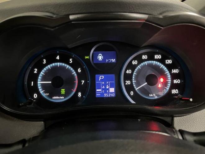 マークXジオ２４０　エアリエル　寒冷地仕様　禁煙車　ＷＡＫＯＳバリアスコーティング済　社外１７インチＡＷ　純正１６ＡＷ＋スタッドレスタイヤ付　ケンウッドナビ（フルセグ地デジ　ＤＶＤ再生　Ｂｌｕｅｔｏｏｔｈ）　ＰＵＳＨスタート　スマートキー　フロントガラス熱線　横滑り防止装置　タイミングチェーン車　ＨＩＤヘッドライト 4WD 2400 5Dr