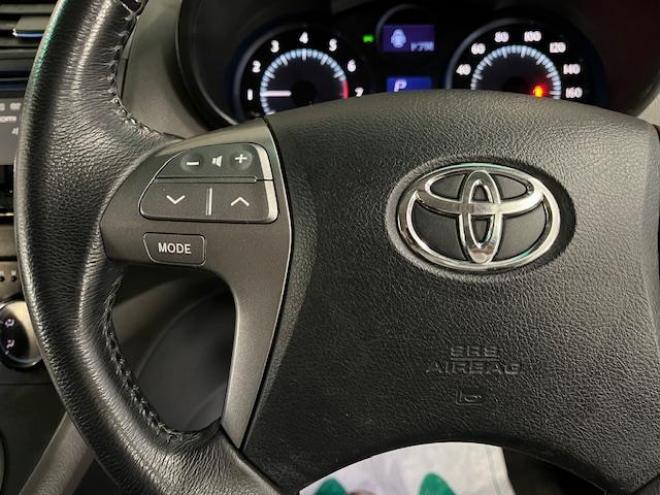 マークXジオ２４０　エアリエル　寒冷地仕様　禁煙車　ＷＡＫＯＳバリアスコーティング済　社外１７インチＡＷ　純正１６ＡＷ＋スタッドレスタイヤ付　ケンウッドナビ（フルセグ地デジ　ＤＶＤ再生　Ｂｌｕｅｔｏｏｔｈ）　ＰＵＳＨスタート　スマートキー　フロントガラス熱線　横滑り防止装置　タイミングチェーン車　ＨＩＤヘッドライト 4WD 2400 5Dr