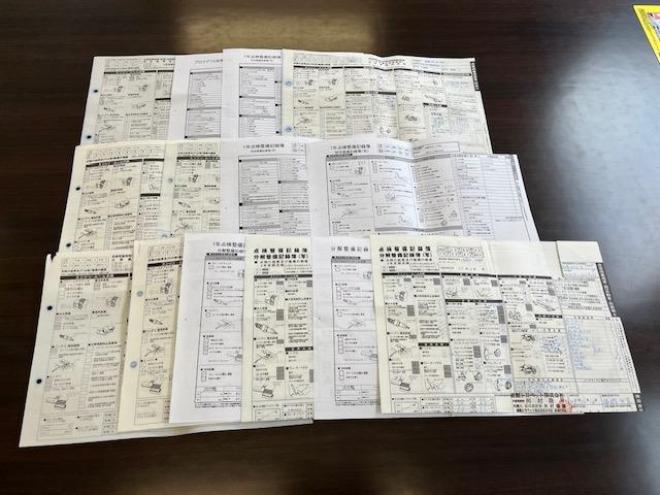 マークXジオ２４０　エアリエル　寒冷地仕様　禁煙車　ＷＡＫＯＳバリアスコーティング済　社外１７インチＡＷ　純正１６ＡＷ＋スタッドレスタイヤ付　ケンウッドナビ（フルセグ地デジ　ＤＶＤ再生　Ｂｌｕｅｔｏｏｔｈ）　ＰＵＳＨスタート　スマートキー　フロントガラス熱線　横滑り防止装置　タイミングチェーン車　ＨＩＤヘッドライト 4WD 2400 5Dr