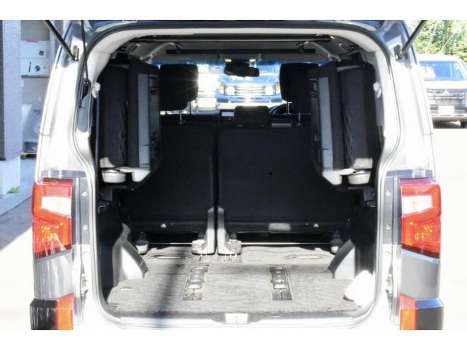 デリカD;5　４WD　本州仕入　アイガーグレーメタリック　社外アルミ　ジオランダー１６インチＭ／Ｔタイヤ　フロントガード　純正ナビ　両側電動スライドドア　パワーバックドア