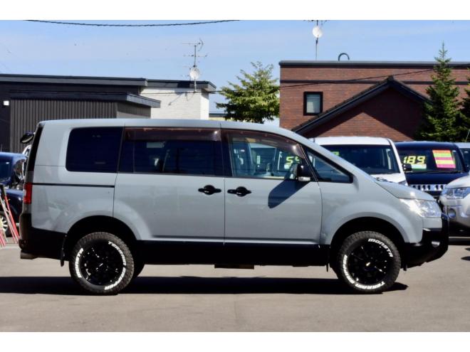 デリカD:5　Ｇパワーパッケージ　４ＷＤ　オールペイント　リフトアップ　シートカバー　ドラレコ前後　社外マフラー