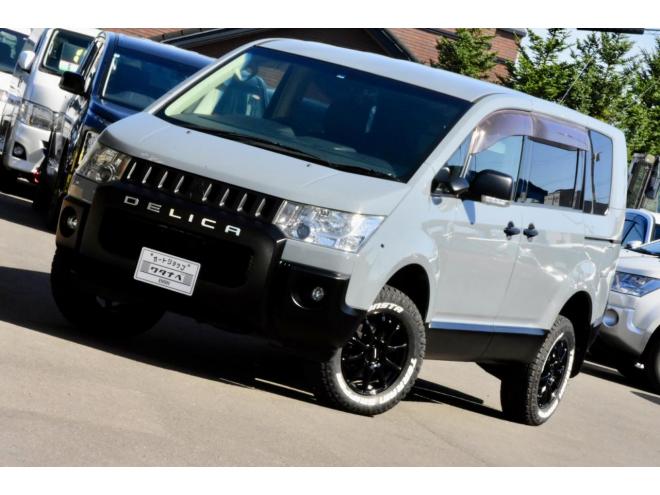 デリカD:5　Ｇパワーパッケージ　４ＷＤ　オールペイント　リフトアップ　シートカバー　ドラレコ前後　社外マフラー