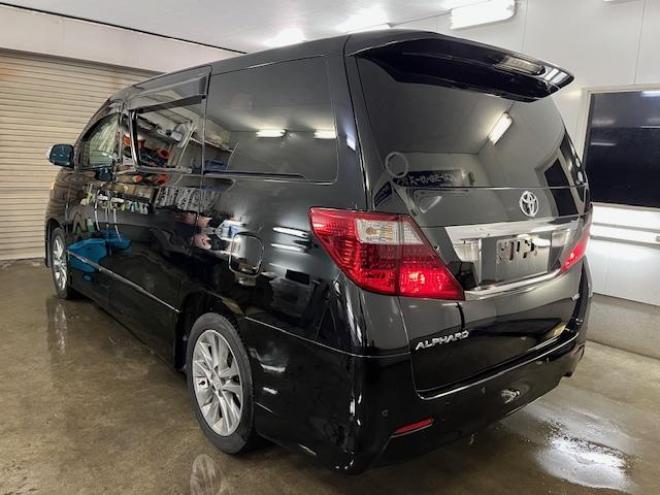 アルファード３５０Ｓ　プライムセレクションⅡ　タイプゴールド　後期型　本州仕入　禁煙車　純正１８インチＡＷ　社外１６ＡＷ＋スタッドレスタイヤ付　両側パワースライドドア　パワーバックドア　純正ＨＤＤナビ（フルセグ地デジ　ＤＶＤ再生　Ｂｌｕｅｔｏｏｔｈ）＋バックカメラ　純正リアフリップダウンモニター　シアターサウンドシステム　前後コーナーセンサー　クール＆ホットＢＯＸ　コーナーセンサー　クルーズコントロール　横滑り防止装置　ＨＩＤ　ＥＴＣ 　タイミングチェーン 4WD 3500 5Dr