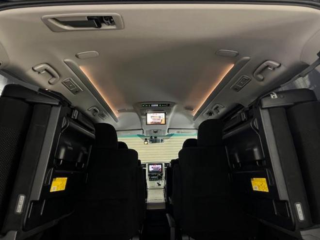 アルファード３５０Ｓ　プライムセレクションⅡ　タイプゴールド　後期型　本州仕入　禁煙車　純正１８インチＡＷ　社外１６ＡＷ＋スタッドレスタイヤ付　両側パワースライドドア　パワーバックドア　純正ＨＤＤナビ（フルセグ地デジ　ＤＶＤ再生　Ｂｌｕｅｔｏｏｔｈ）＋バックカメラ　純正リアフリップダウンモニター　シアターサウンドシステム　前後コーナーセンサー　クール＆ホットＢＯＸ　コーナーセンサー　クルーズコントロール　横滑り防止装置　ＨＩＤ　ＥＴＣ 　タイミングチェーン 4WD 3500 5Dr