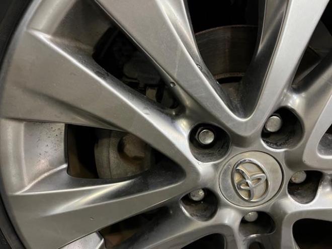 アルファード３５０Ｓ　プライムセレクションⅡ　タイプゴールド　後期型　本州仕入　禁煙車　純正１８インチＡＷ　社外１６ＡＷ＋スタッドレスタイヤ付　両側パワースライドドア　パワーバックドア　純正ＨＤＤナビ（フルセグ地デジ　ＤＶＤ再生　Ｂｌｕｅｔｏｏｔｈ）＋バックカメラ　純正リアフリップダウンモニター　シアターサウンドシステム　前後コーナーセンサー　クール＆ホットＢＯＸ　コーナーセンサー　クルーズコントロール　横滑り防止装置　ＨＩＤ　ＥＴＣ 　タイミングチェーン 4WD 3500 5Dr