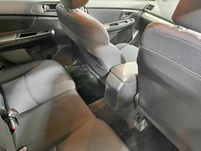 インプレッサ1.6i-L 4WD 5年保証 MT スマキー ナビTV 夏冬タイヤ 寒冷地仕様 禁煙 車検整備2年付 修復歴無