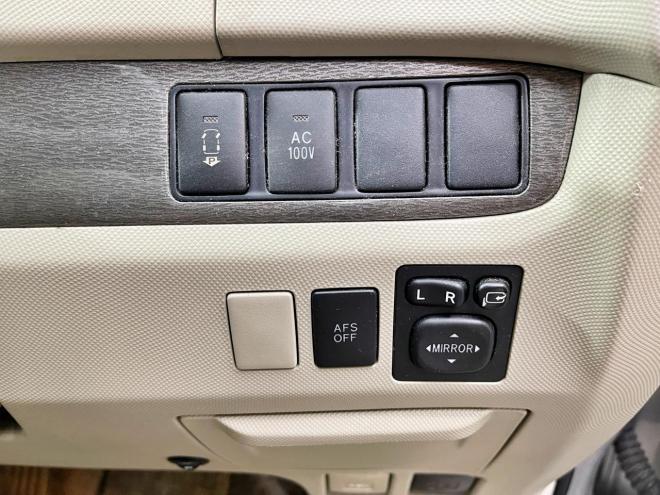 エスティマハイブリッドハイブリッド2.4G 4WD 5年保証 スマキー 両側パワスラ ナビ Bカメ ETC 寒冷地仕様 禁煙 車検整備2年付