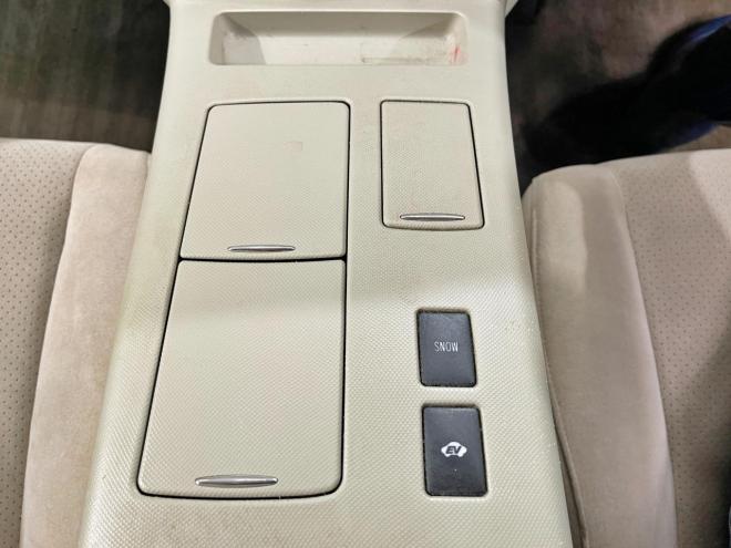 エスティマハイブリッドハイブリッド2.4G 4WD 5年保証 スマキー 両側パワスラ ナビ Bカメ ETC 寒冷地仕様 禁煙 車検整備2年付