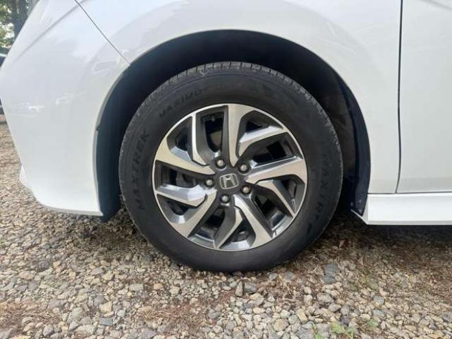 ステップワゴン1.5 スパーダ クールスピリット 4WD　ホンダセンシング　純正アルミ　パワステ　パワーウィンドウ　記録簿　ABS　両側パワースライドドア　クルーズコントロール　LEDヘッドライト　トリプルゾーンフルオートエアコン　コンビシート 1500