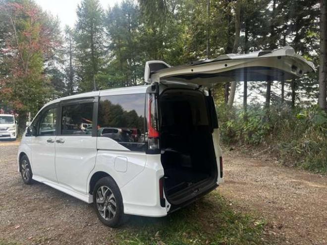 ステップワゴン1.5 スパーダ クールスピリット 4WD　ホンダセンシング　純正アルミ　パワステ　パワーウィンドウ　記録簿　ABS　両側パワースライドドア　クルーズコントロール　LEDヘッドライト　トリプルゾーンフルオートエアコン　コンビシート 1500