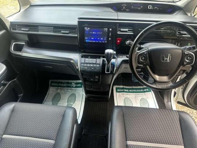 ステップワゴン1.5 スパーダ クールスピリット 4WD　ホンダセンシング　純正アルミ　パワステ　パワーウィンドウ　記録簿　ABS　両側パワースライドドア　クルーズコントロール　LEDヘッドライト　トリプルゾーンフルオートエアコン　コンビシート 1500