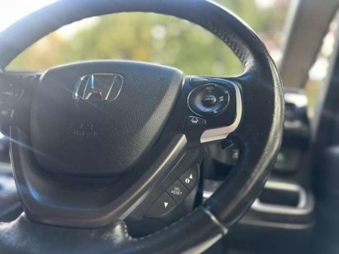 ステップワゴン1.5 スパーダ クールスピリット 4WD　ホンダセンシング　純正アルミ　パワステ　パワーウィンドウ　記録簿　ABS　両側パワースライドドア　クルーズコントロール　LEDヘッドライト　トリプルゾーンフルオートエアコン　コンビシート 1500