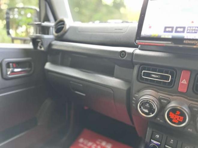 ジムニーシエラ1.5 JC 4WD　パワステ　パワーウィンドウ　社外ナビ　社外アルミ　ABS　キーレス　ワンオーナー　ETC　ドライブレコーダー　リフトアップ　横滑り防止装置　盗難防止装置　シートヒーター 1500