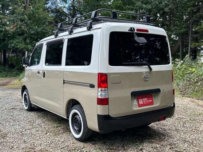 タウンエースバン1.5 GL 4WD　ベージュツートン全塗装済　ストラーダナビTV　バックカメラ　LEDヘッドライト　純正デフロック　リアヒーター　寒冷地仕様　ブラウンレザー調シートカバー　ルーフラック 1500