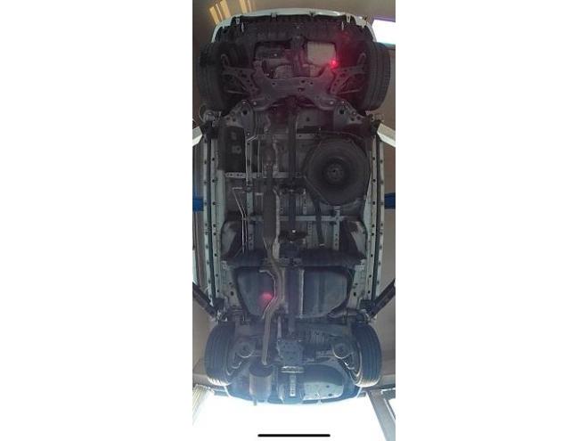 ヴォクシーVOXY 4WD ZS煌Ⅲ本州仕入　お洒落なスマートキー（スペアーアリ）　両側パワースライドドア　レザーハーフシート　8人乗　ビルトインETC　フルセグナビ　バックカメラ　オーバーヘットコンソール　純正アルミ　フォグランプ　スタットレスホイル付　全磨き済　　エンジンオイル交換CVTオイル交換 4WD 2000 5Dr