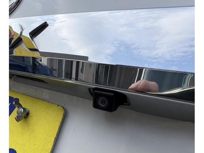 ヴォクシーVOXY 4WD ZS煌Ⅲ本州仕入　お洒落なスマートキー（スペアーアリ）　両側パワースライドドア　レザーハーフシート　8人乗　ビルトインETC　フルセグナビ　バックカメラ　オーバーヘットコンソール　純正アルミ　フォグランプ　スタットレスホイル付　全磨き済　　エンジンオイル交換CVTオイル交換 4WD 2000 5Dr