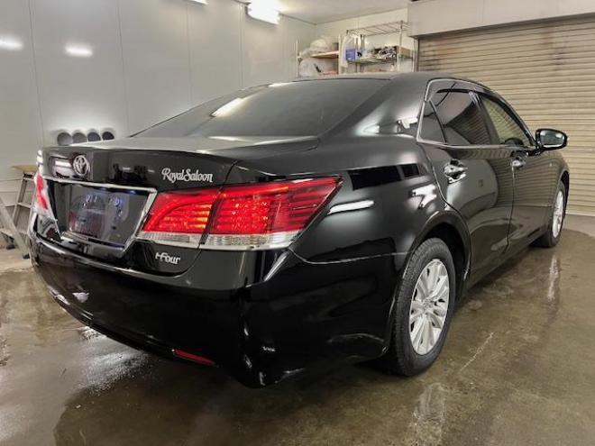 クラウンロイヤルサルーン　ｉ－Ｆｏｕｒ　本州仕入　禁煙車　ＷＡＫＯＳバリアスコーティング済　純正１６インチＡＷ　純正１６ＡＷ＋スタッドレスタイヤ付　純正ナビ（フルセグ地デジ　ＤＶＤ再生　Ｂｌｕｅｔｏｏｔｈ）＋バックカメラ　ＨＩＤヘッドライト　クルーズコントロール　ミラーヒーター　両席パワーシート　ビルトインＥＴＣ 4WD 2500 4Dr