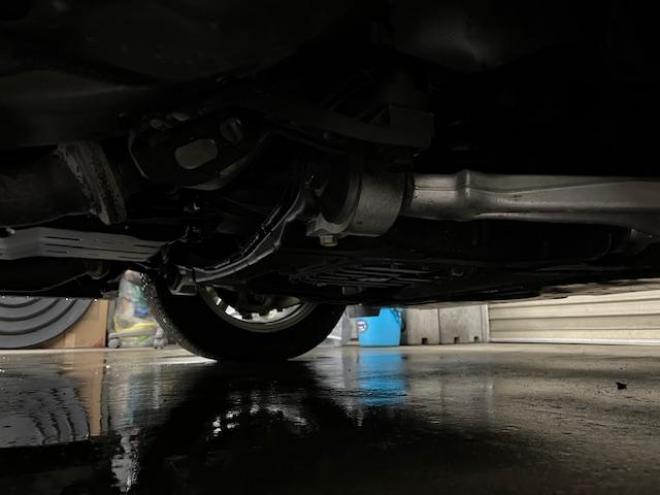 クラウンロイヤルサルーン　ｉ－Ｆｏｕｒ　本州仕入　禁煙車　ＷＡＫＯＳバリアスコーティング済　純正１６インチＡＷ　純正１６ＡＷ＋スタッドレスタイヤ付　純正ナビ（フルセグ地デジ　ＤＶＤ再生　Ｂｌｕｅｔｏｏｔｈ）＋バックカメラ　ＨＩＤヘッドライト　クルーズコントロール　ミラーヒーター　両席パワーシート　ビルトインＥＴＣ 4WD 2500 4Dr