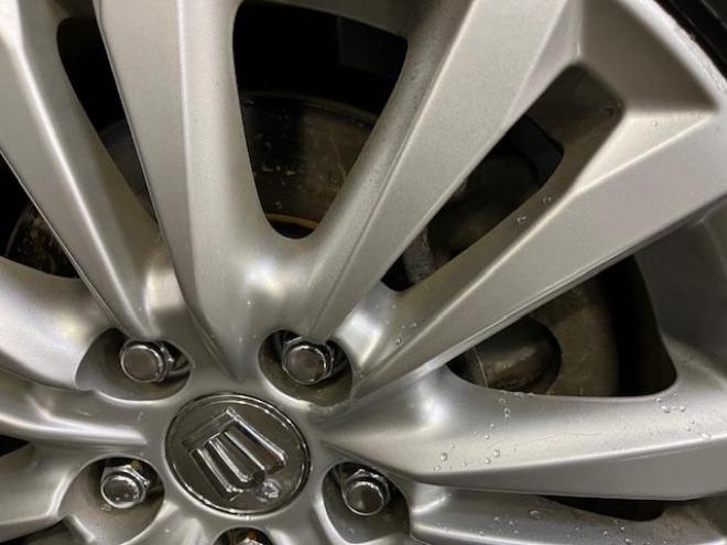 クラウンロイヤルサルーン　ｉ－Ｆｏｕｒ　本州仕入　禁煙車　ＷＡＫＯＳバリアスコーティング済　純正１６インチＡＷ　純正１６ＡＷ＋スタッドレスタイヤ付　純正ナビ（フルセグ地デジ　ＤＶＤ再生　Ｂｌｕｅｔｏｏｔｈ）＋バックカメラ　ＨＩＤヘッドライト　クルーズコントロール　ミラーヒーター　両席パワーシート　ビルトインＥＴＣ 4WD 2500 4Dr