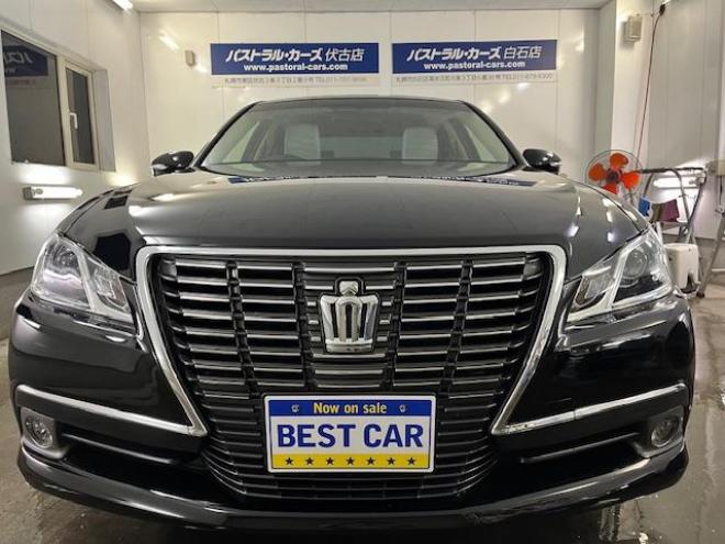 クラウンロイヤルサルーン　ｉ－Ｆｏｕｒ　本州仕入　禁煙車　ＷＡＫＯＳバリアスコーティング済　純正１６インチＡＷ　純正１６ＡＷ＋スタッドレスタイヤ付　純正ナビ（フルセグ地デジ　ＤＶＤ再生　Ｂｌｕｅｔｏｏｔｈ）＋バックカメラ　ＨＩＤヘッドライト　クルーズコントロール　ミラーヒーター　両席パワーシート　ビルトインＥＴＣ 4WD 2500 4Dr