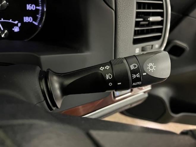 クラウンロイヤルサルーン　ｉ－Ｆｏｕｒ　本州仕入　禁煙車　ＷＡＫＯＳバリアスコーティング済　純正１６インチＡＷ　純正１６ＡＷ＋スタッドレスタイヤ付　純正ナビ（フルセグ地デジ　ＤＶＤ再生　Ｂｌｕｅｔｏｏｔｈ）＋バックカメラ　ＨＩＤヘッドライト　クルーズコントロール　ミラーヒーター　両席パワーシート　ビルトインＥＴＣ 4WD 2500 4Dr