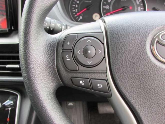 ヴォクシー2.0 X 4WD トヨタセーフティセンス/LEDヘッドライト/両側パワースライドドア/ETC/社外ナビ/フルセグTV/バックカメラ/スマートキー一体式エンジンスターター 2000