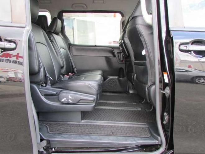 ヴォクシー2.0 X 4WD トヨタセーフティセンス/LEDヘッドライト/両側パワースライドドア/ETC/社外ナビ/フルセグTV/バックカメラ/スマートキー一体式エンジンスターター 2000