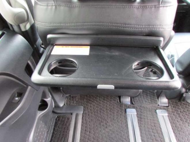 ヴォクシー2.0 X 4WD トヨタセーフティセンス/LEDヘッドライト/両側パワースライドドア/ETC/社外ナビ/フルセグTV/バックカメラ/スマートキー一体式エンジンスターター 2000