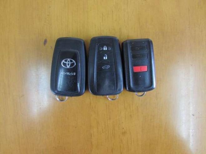 RAV-42.0 アドベンチャー オフロード パッケージII 4WD　LEDヘッドライト/ビルトインETC2.0/シートヒーター/ステアリングヒーター/フルセグTV/バックカメラ/レーダークルーズコントロール/パワーバックドア/エンジンスターター 2000