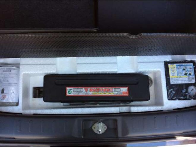 ワゴンRFX 4WD　キーレス　オートエアコン　シートヒーター　ミラーヒーター　アイドリングストップ　助手席シートアンダーボックス　電動格納ミラー　ETC　純正オーディオプレーヤー　CD　FM/AM　AUX 660